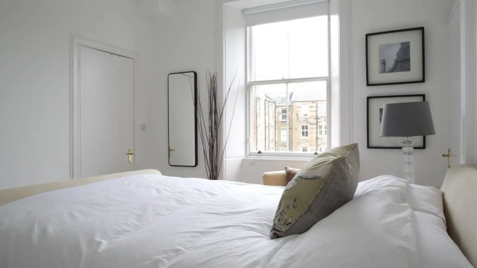 2 Bedroom Bruntsfield Apartment Edinburgh United Kingdom