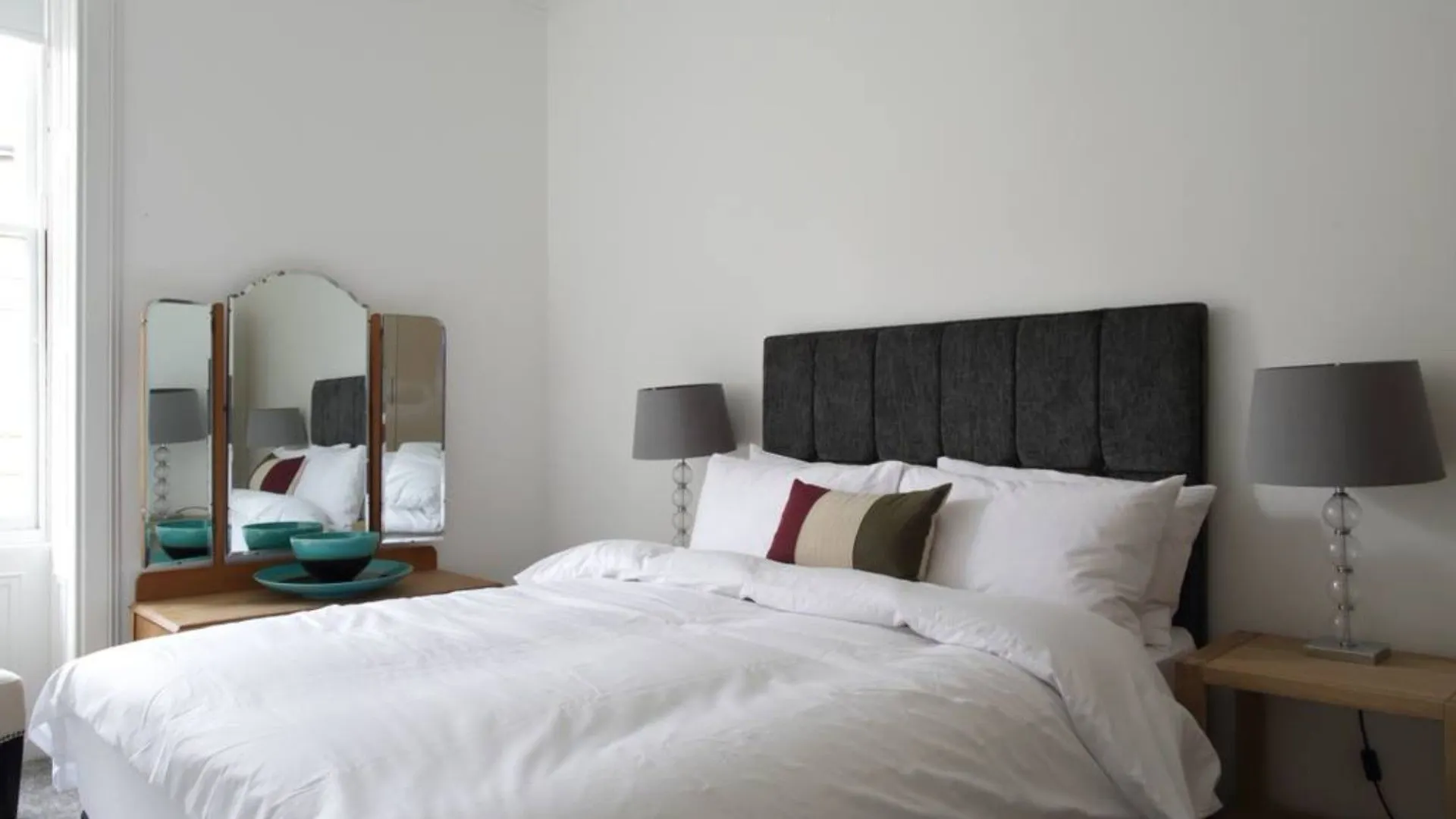 2 Bedroom Bruntsfield Apartment Edinburgh